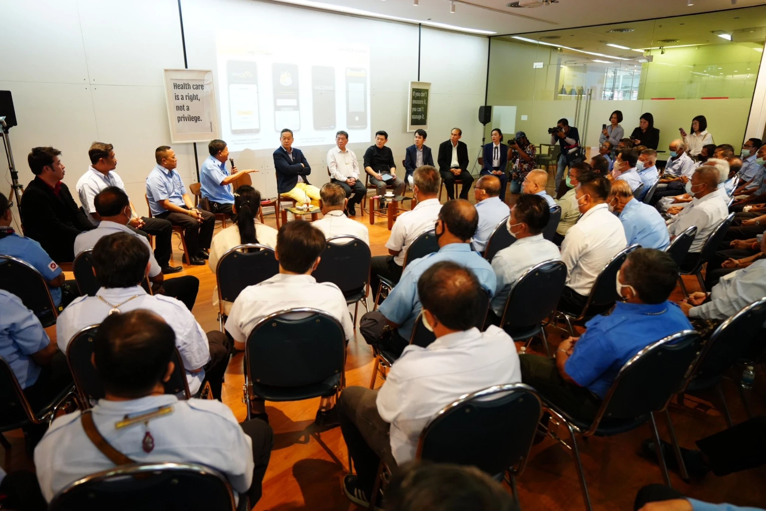 สมาชิกสหรณ์แท๊กซี่เข้าพบนายเศรษฐา