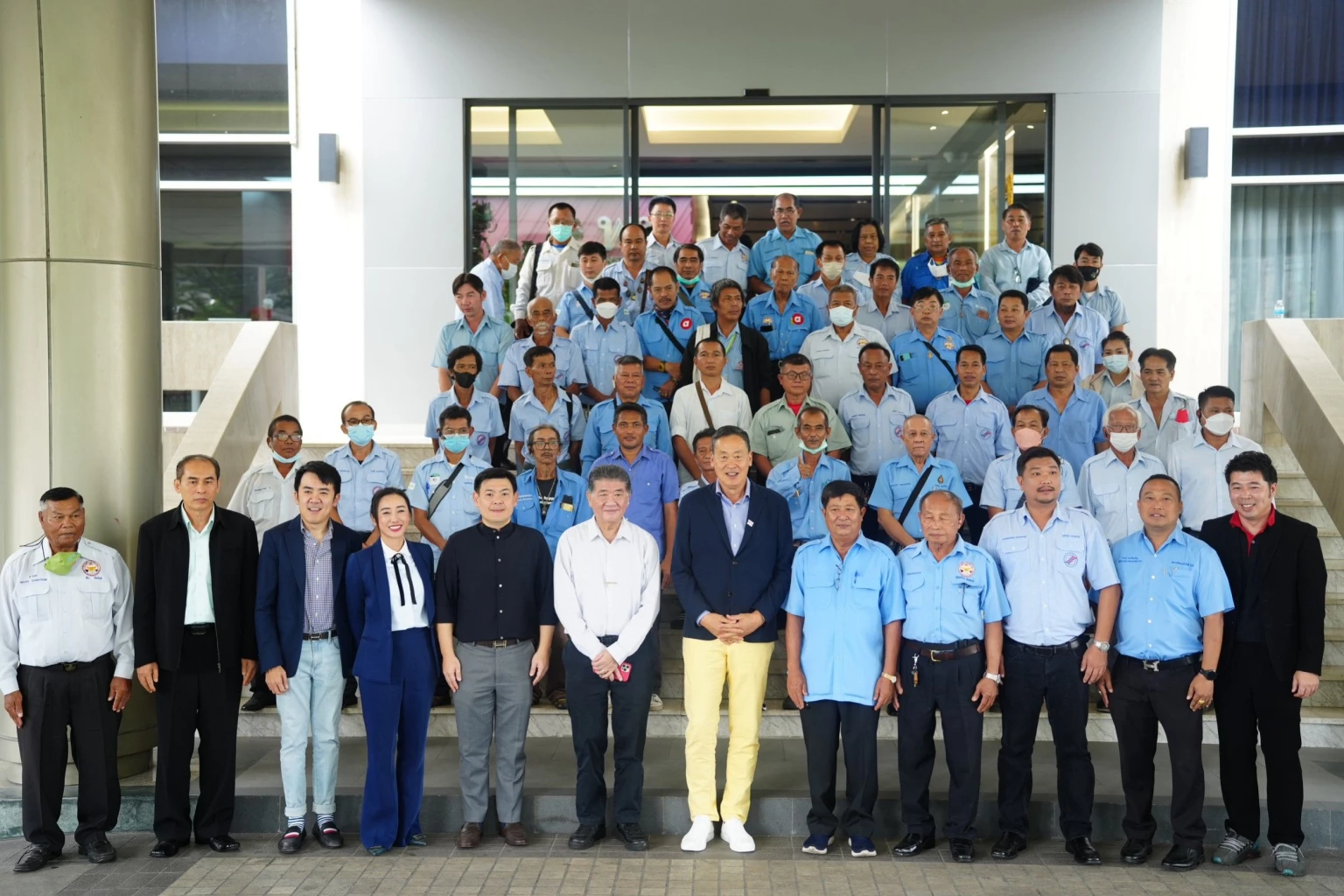 สมาชิกสหรณ์แท๊กซี่เข้าพบนายเศรษฐา