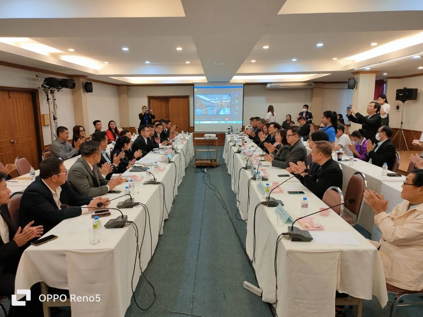 พรรคเพื่อไทย  จับเข่าคุย 17 องค์กรภาคเอกชน เดินหน้าโคราชมหานคร