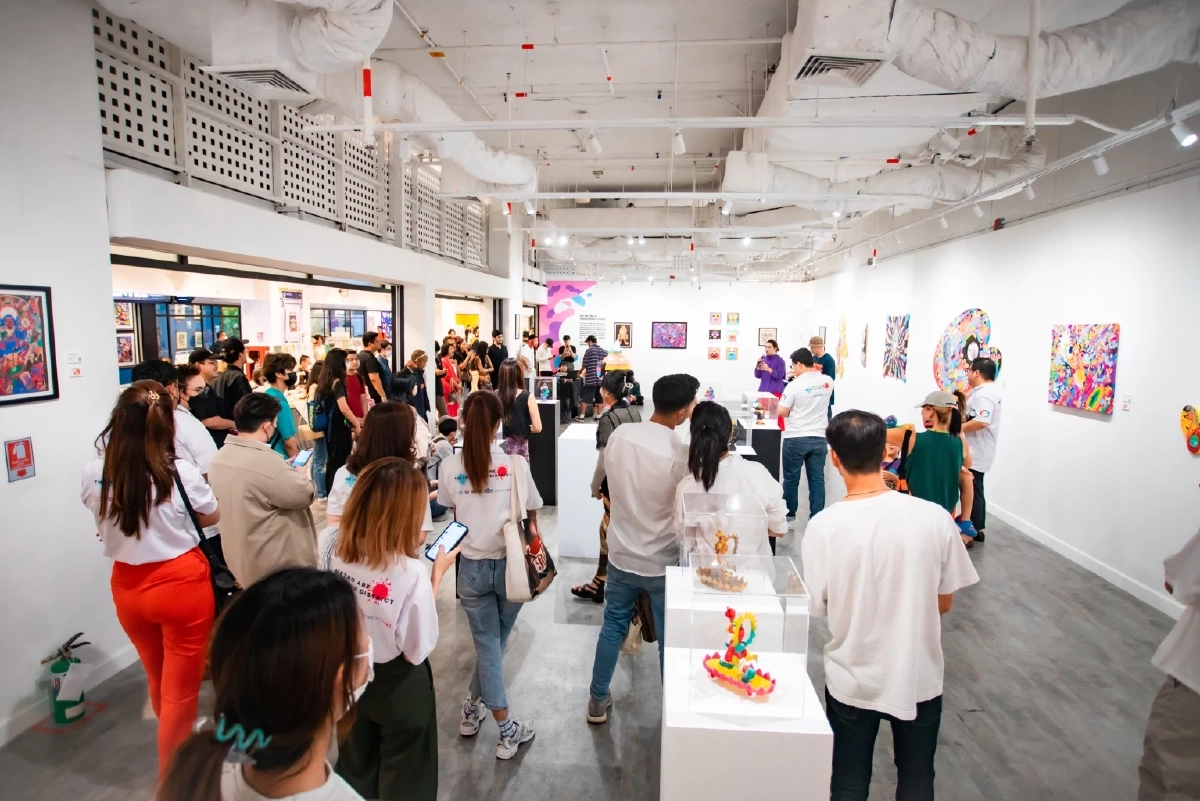 ‘ตุ๊-พลอย’ 2 ศิลปินรุ่นใหม่ โชว์งานศิลปะใจกลางเมือง ในเมโทร อาร์ต ซีรีส์ 2