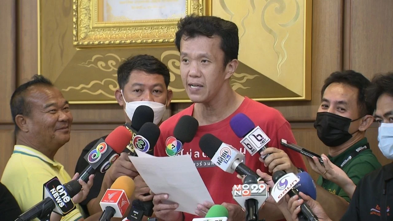 เอกชัย ร้อง 'กกต.'  เรืองไกร - นิกม์  รู้เห็นเอกสารปลอมไอทีวีเป้าเล่นงาน  พิธา