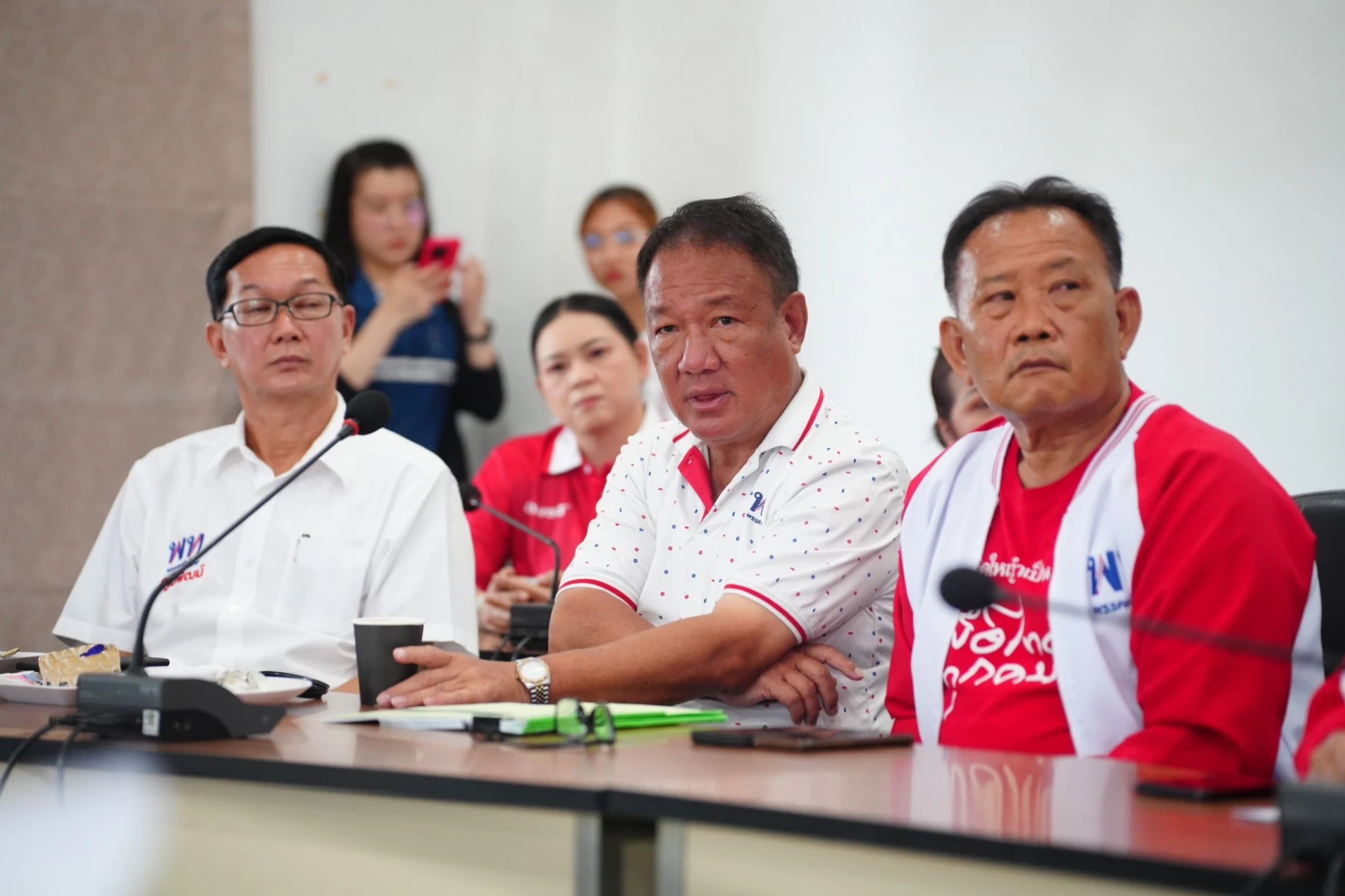 นายเศรษฐา ทวีสิน ศึกษาดูงานธนาคารน้ำใต้ดิน จ.นครพนม 