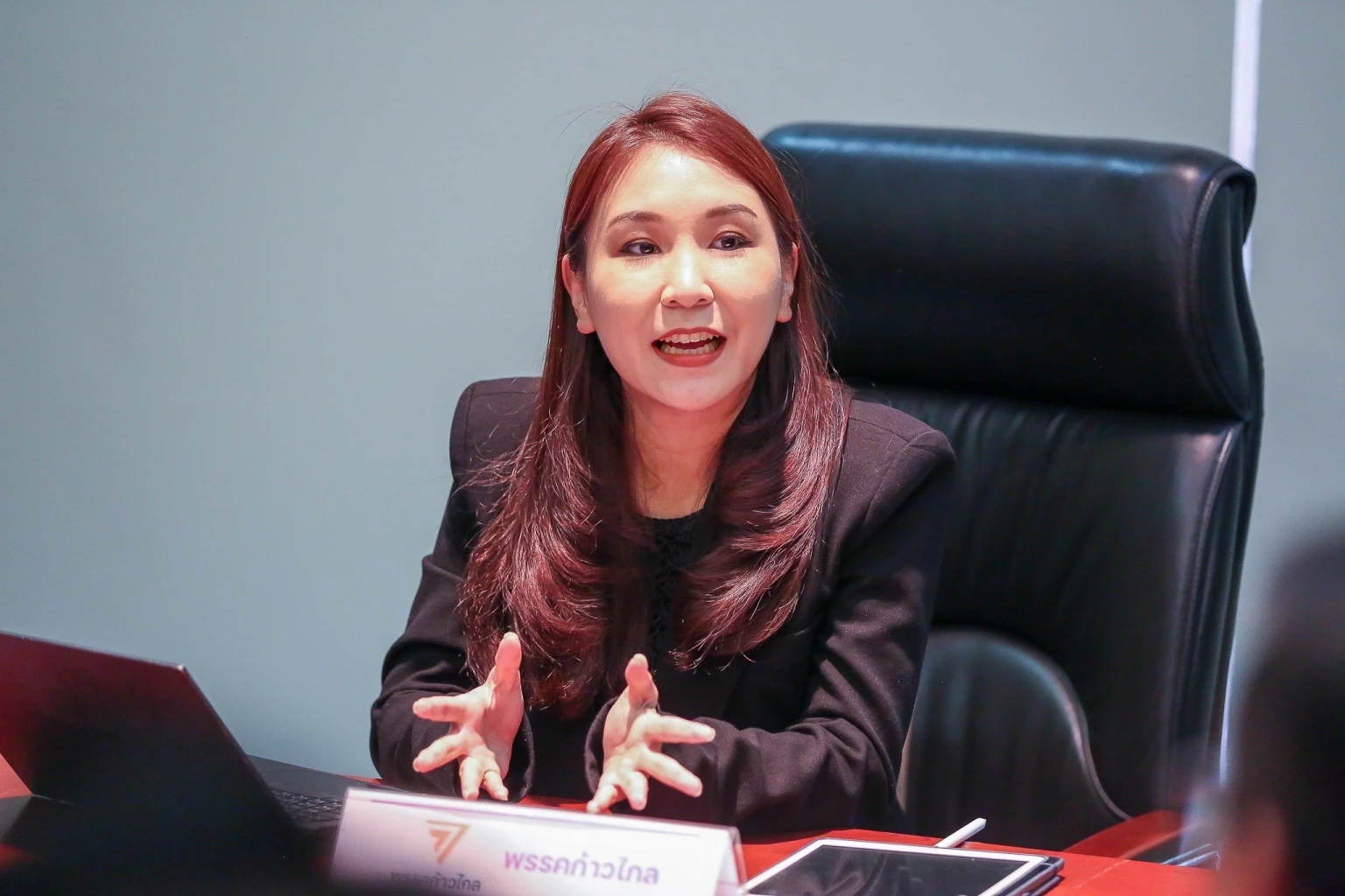 น.ส.ศิริกัญญา ตันสกุล รองหัวหน้าพรรคก้าวไกล 