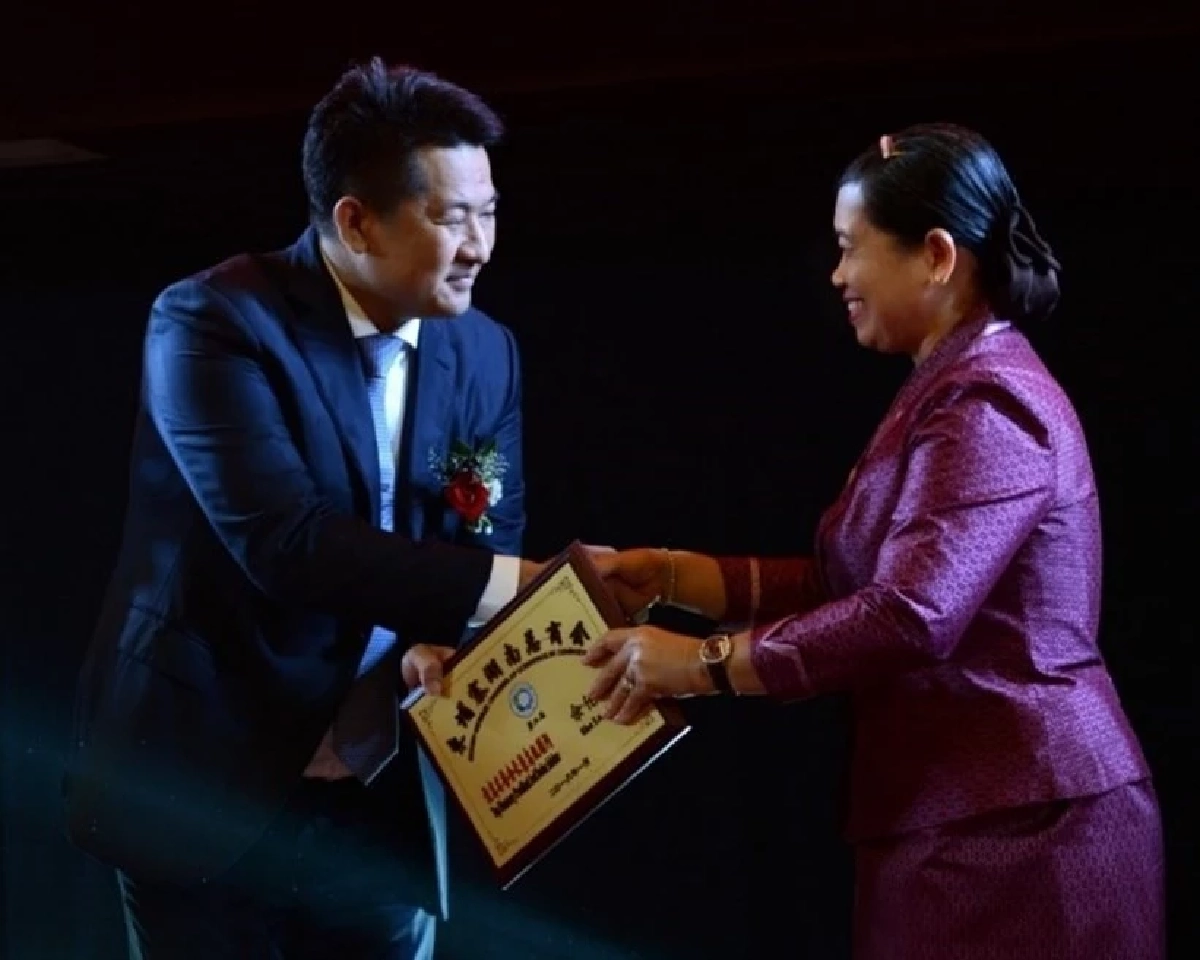 เฉอ จื้อเจียง กับข้อพิสูจน์ถึงการอุทิศตนเพื่อการกุศลท่ามกลางช่วงเวลาที่ยากลำบาก