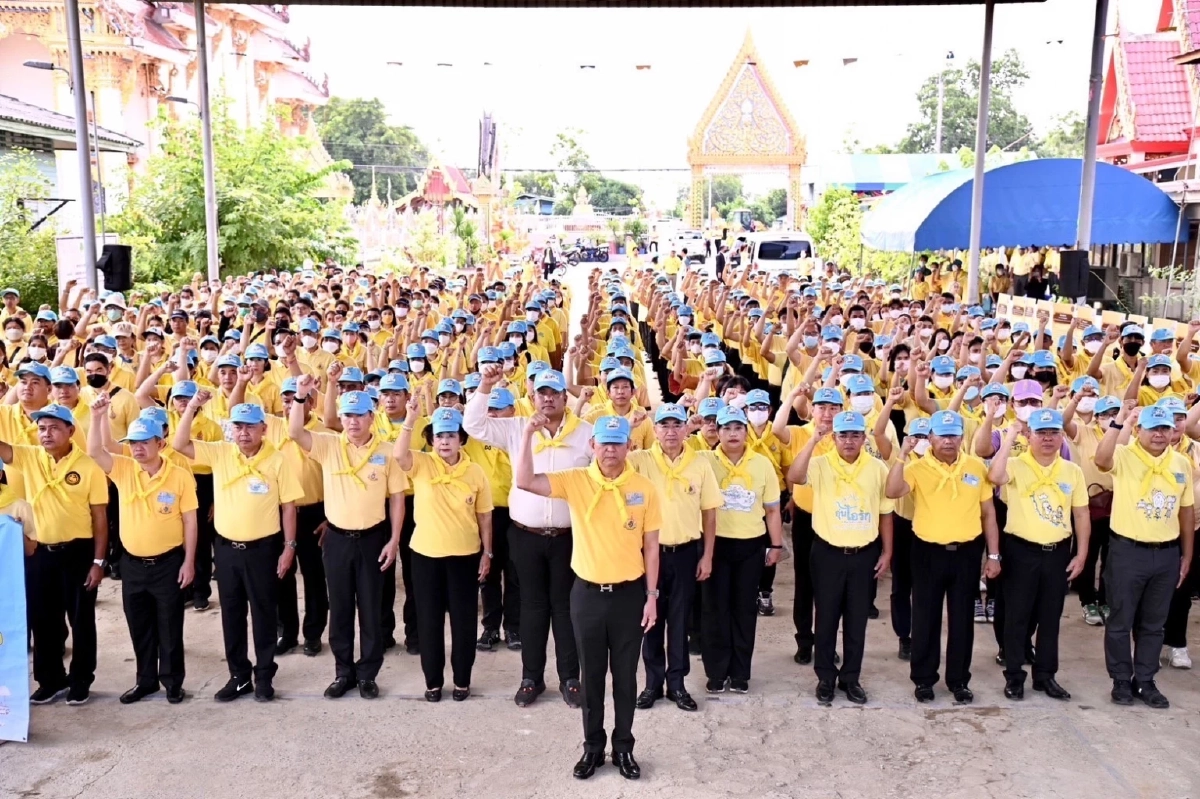 รมว.เกษตร  นำ"จิตอาสาพัฒนาด้านการเกษตร" ลงพื้นที่ทำกิจกรรมถวายพระพรในหลวง