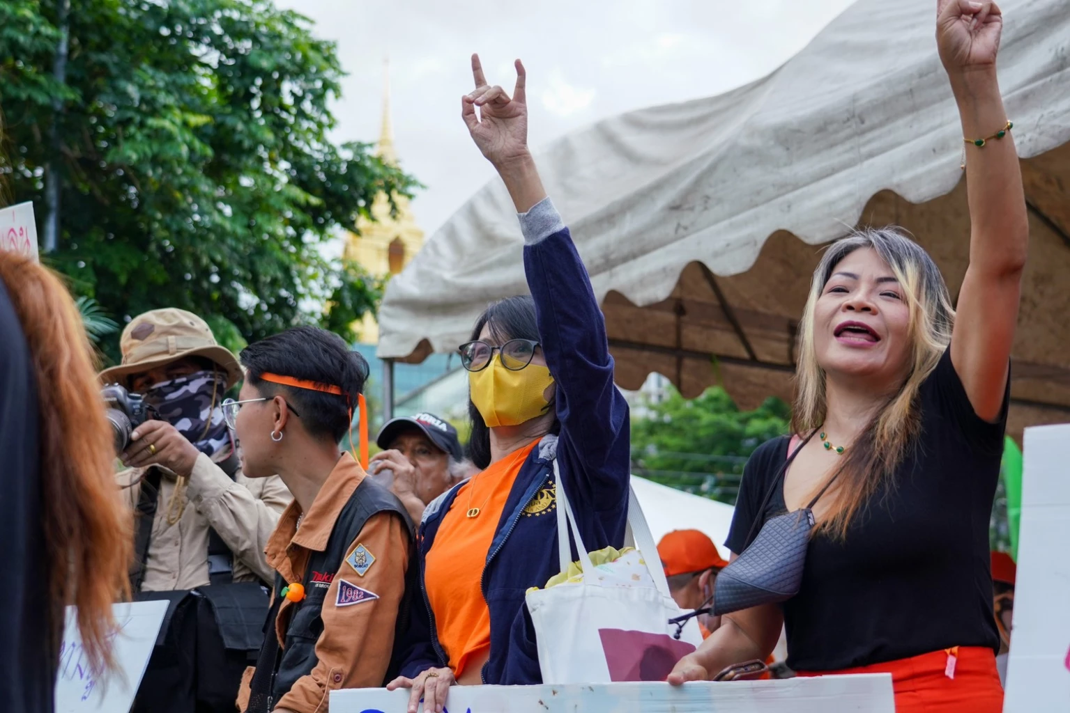 ปิยบุตร ฟันธง โหวตนายกฯ พิธา ตัน แนะเป็นฝ่ายค้าน - ชูวิทย์ เสนอ เลิกยุ่ง ม. 112