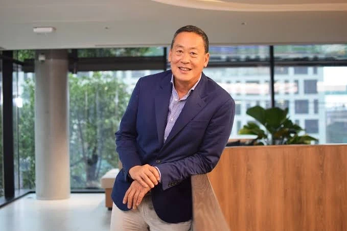 นายเศรษฐา ทวีสิน อดีตประธานเจ้าหน้าที่บริหารบริษัท แสนสิริ จำกัด (มหาชน) 