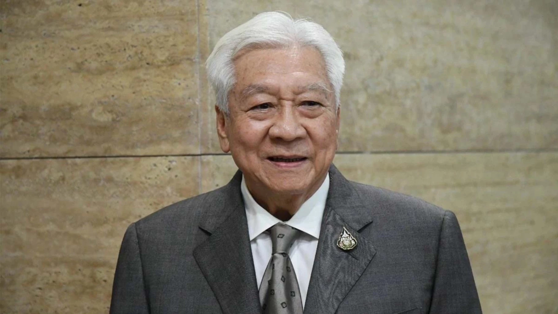  นายพิเชษฐ์ สถิรชวาล อดีตรัฐมนตรีช่วยว่าการกระทรวงคมนาคม