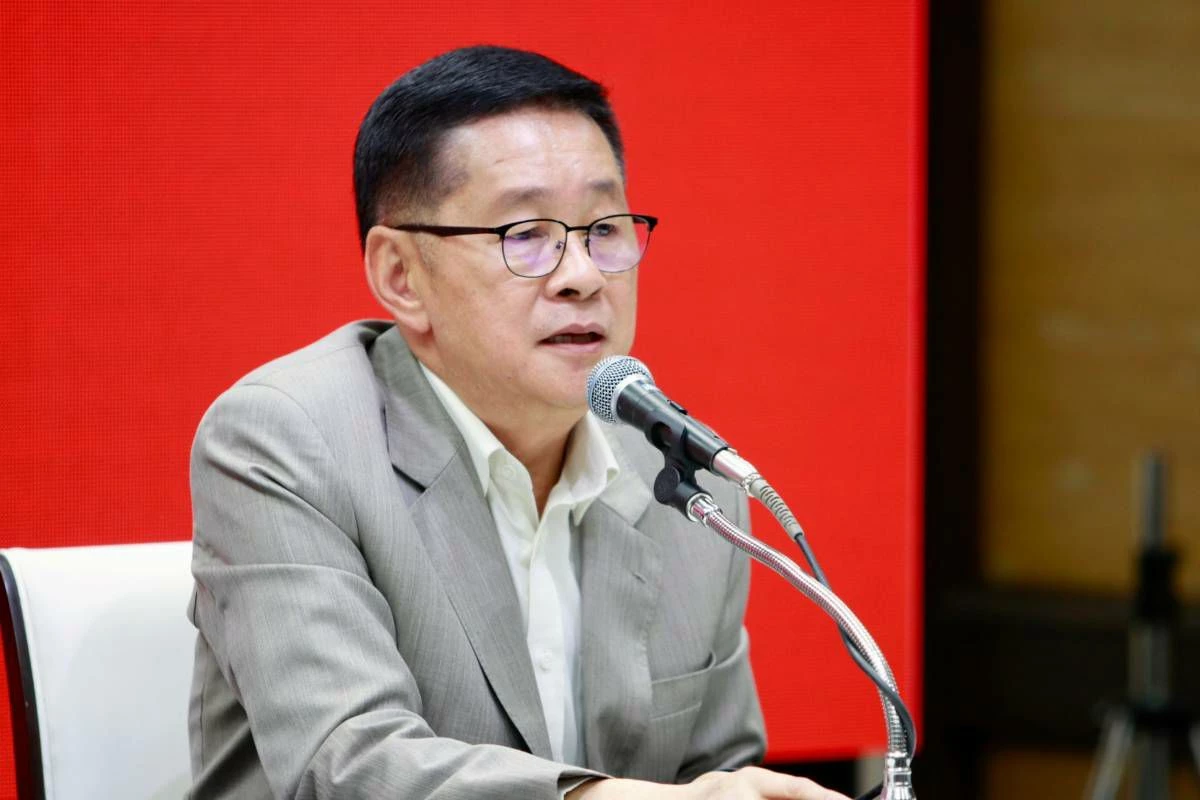 นายประเสริฐ จันทรรวงทอง เลขาธิการพรรคเพื่อไทย