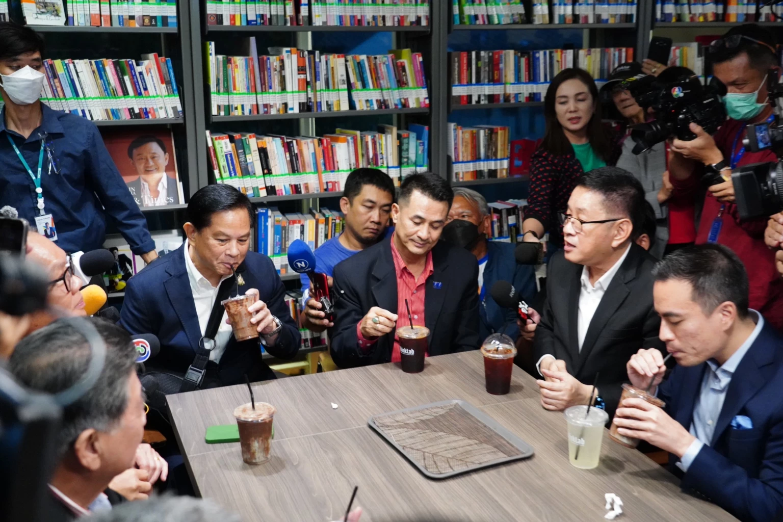 ‘เพื่อไทย’ เปิดดีลไม่ลับ ‘จัดตั้งรัฐบาล’ นับถอยหลัง ‘ปิดสวิตช์’ ฝ่ายปชต.