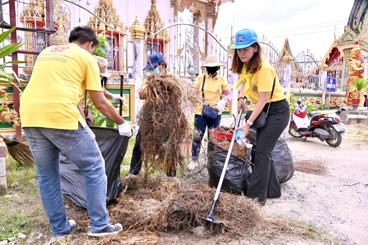 รมว.เกษตร  นำ"จิตอาสาพัฒนาด้านการเกษตร" ลงพื้นที่ทำกิจกรรมถวายพระพรในหลวง