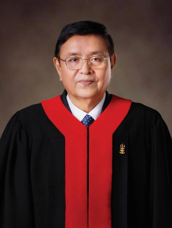 วิรุฬห์ แสงเทียน 