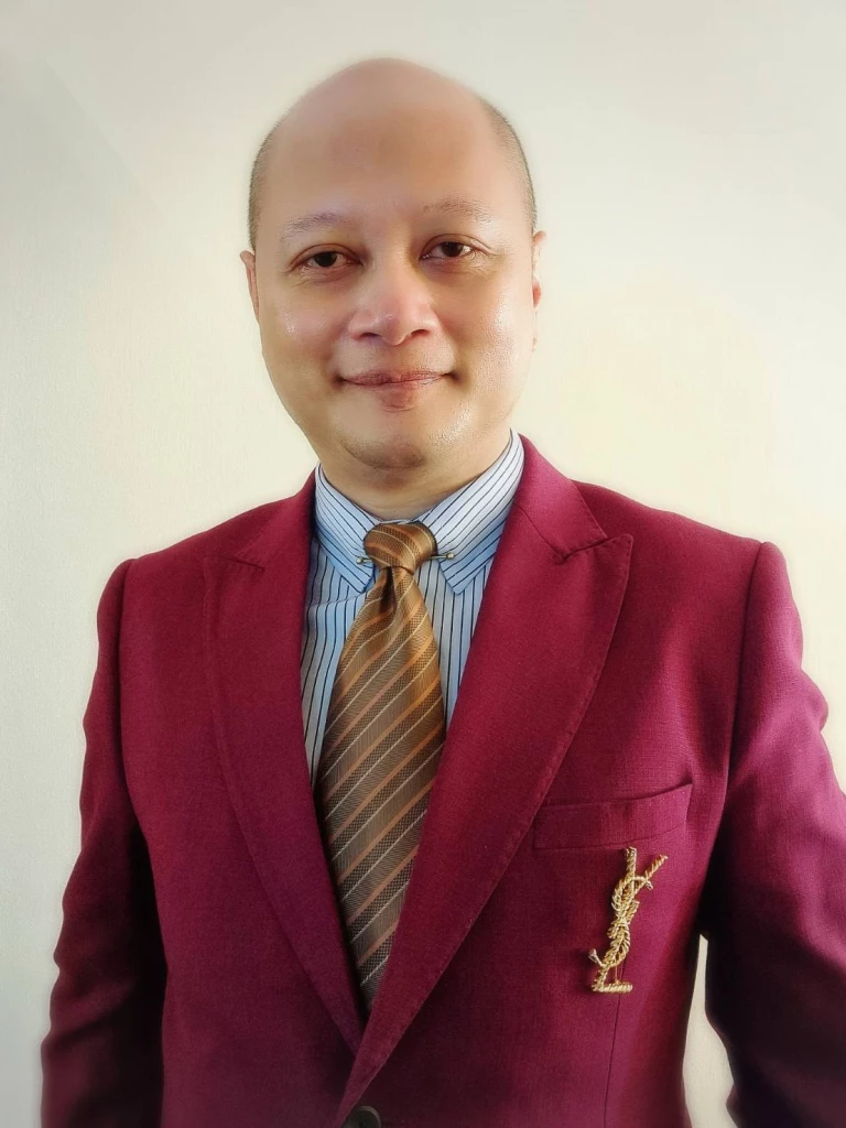 นายรัชพล ศิริสาคร ทนายความชื่อดัง