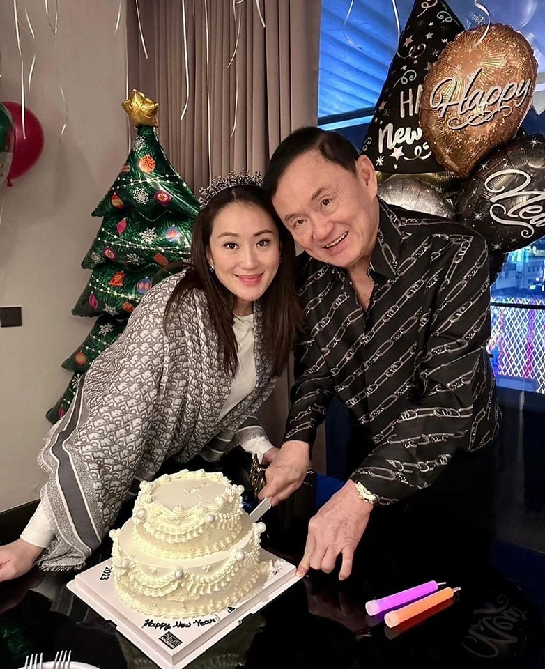 น.ส.แพธารทอง อุ๊งอิ๊ง โพสต์ พ่อจะกลับไทยวันที่ 10  ส.ค. นี้ 