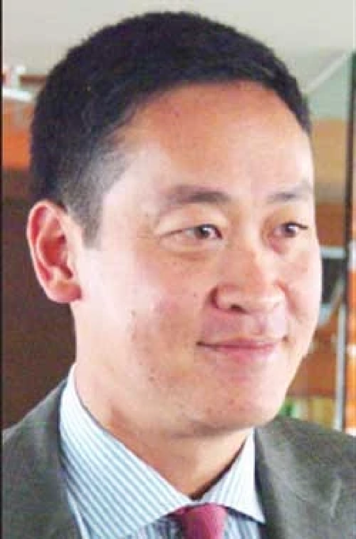 นายเศรษฐา ทวีสิน