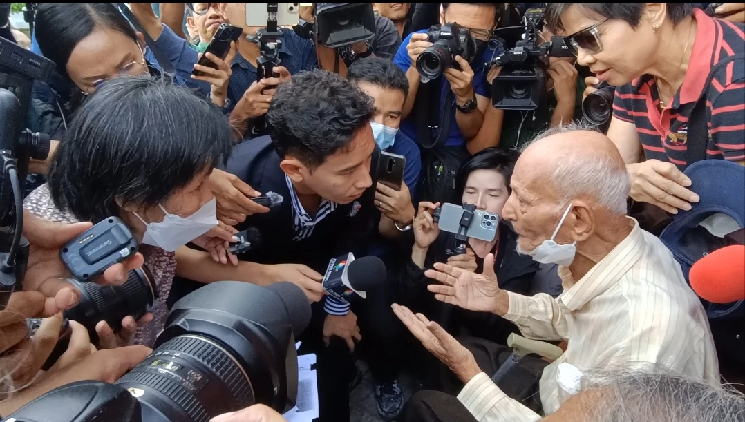 8พรรคร่วม ตบเท้าประชุมถกปมประธานสภา ที่พรรคก้าวไกล