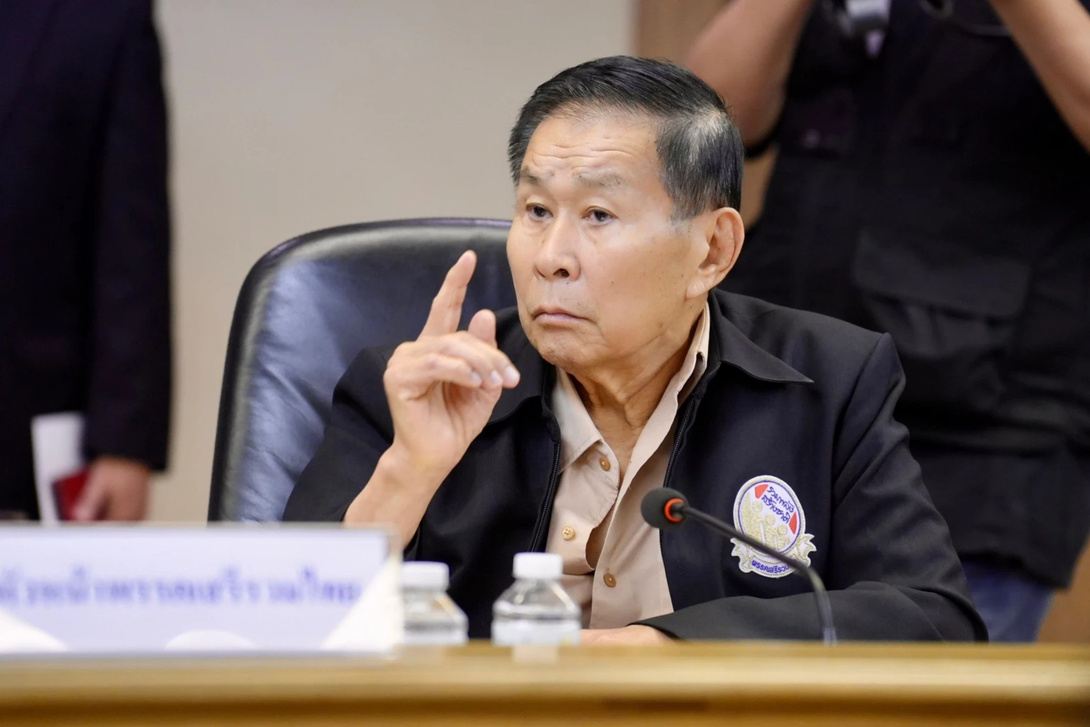 พล.ต.อ.เสรีพิศุทธ์ เตมียเวช หัวหน้าพรรคเสรีรวมไท