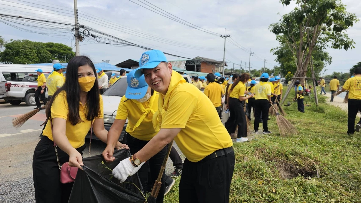 รมว.เกษตร  นำ"จิตอาสาพัฒนาด้านการเกษตร" ลงพื้นที่ทำกิจกรรมถวายพระพรในหลวง