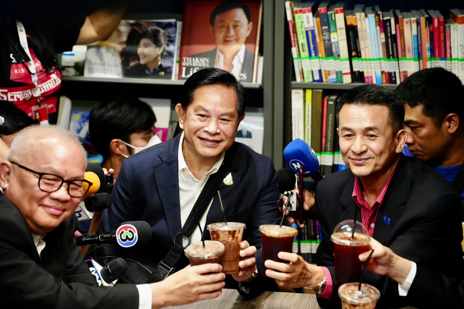 ‘เพื่อไทย’ เปิดดีลไม่ลับ ‘จัดตั้งรัฐบาล’ นับถอยหลัง ‘ปิดสวิตช์’ ฝ่ายปชต.