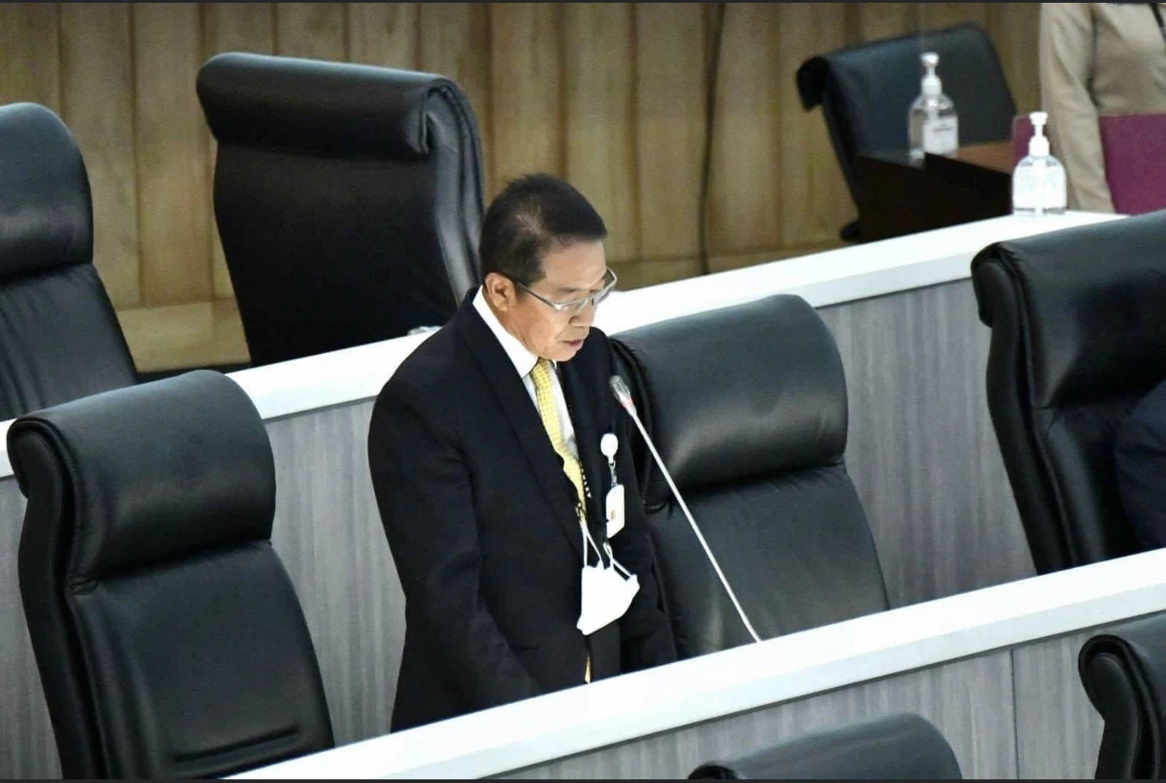 ประพันธุ์ คูณมี สมาชิกวุฒิสภา ภาพเฟซบุ๊ก ประพันธุ์ คูณมี