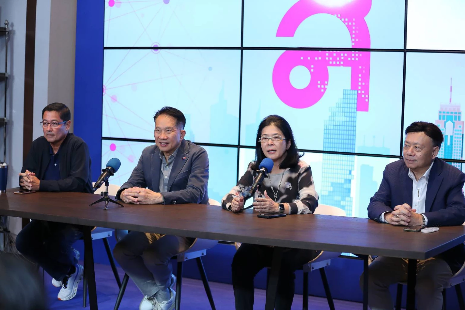 ไทยสร้างไทย แถลง 5 จุดยืน ระบุ ไม่เห็นด้วยแก้ ม.112