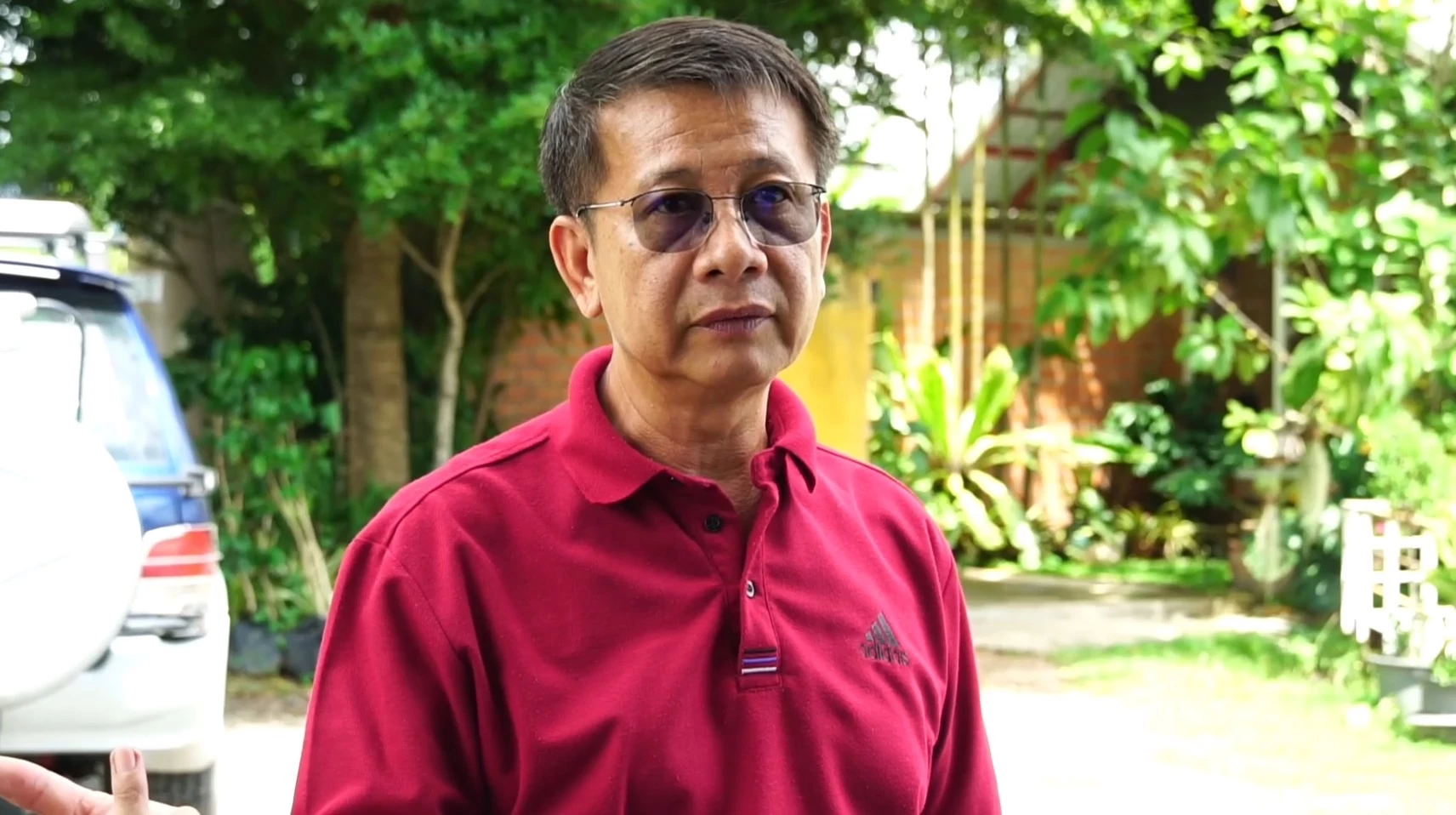 ดาบชิต คนเสื้อแดง