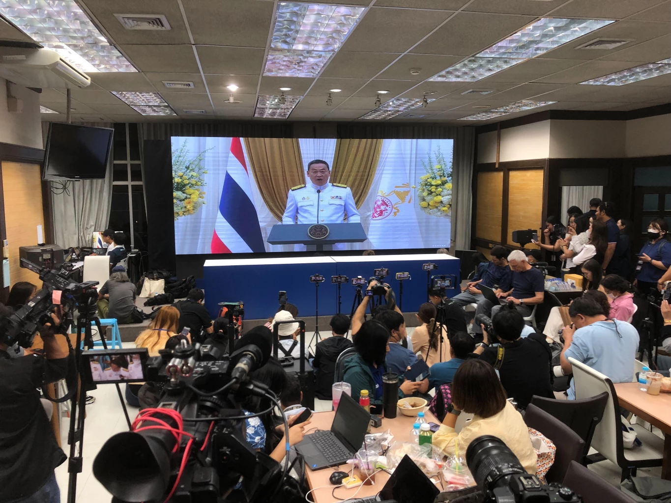 กลั่นจากใจ  'เศรษฐา ทวีสิน'  4 ปี ต่อจากนี้ จะเป็น 4 ปี แห่งการเปลี่ยนแปลง