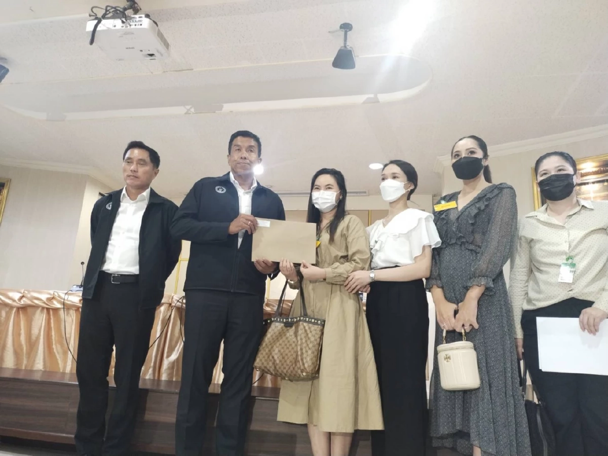 ตัวแทนลูกบ้าน "แอชตัน อโศก"