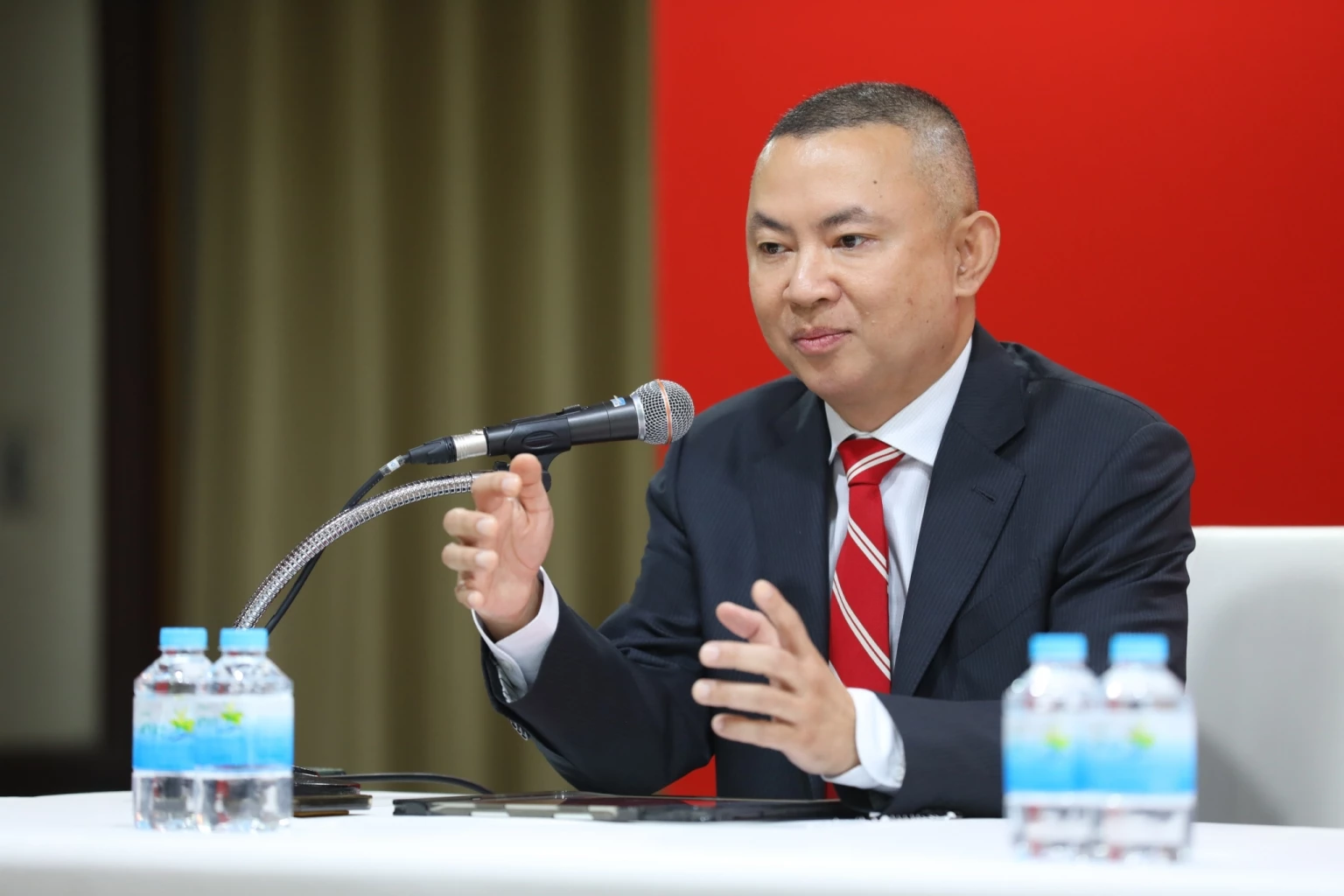 พล.ต.ต.บรรพต มุ่งขอบกลาง