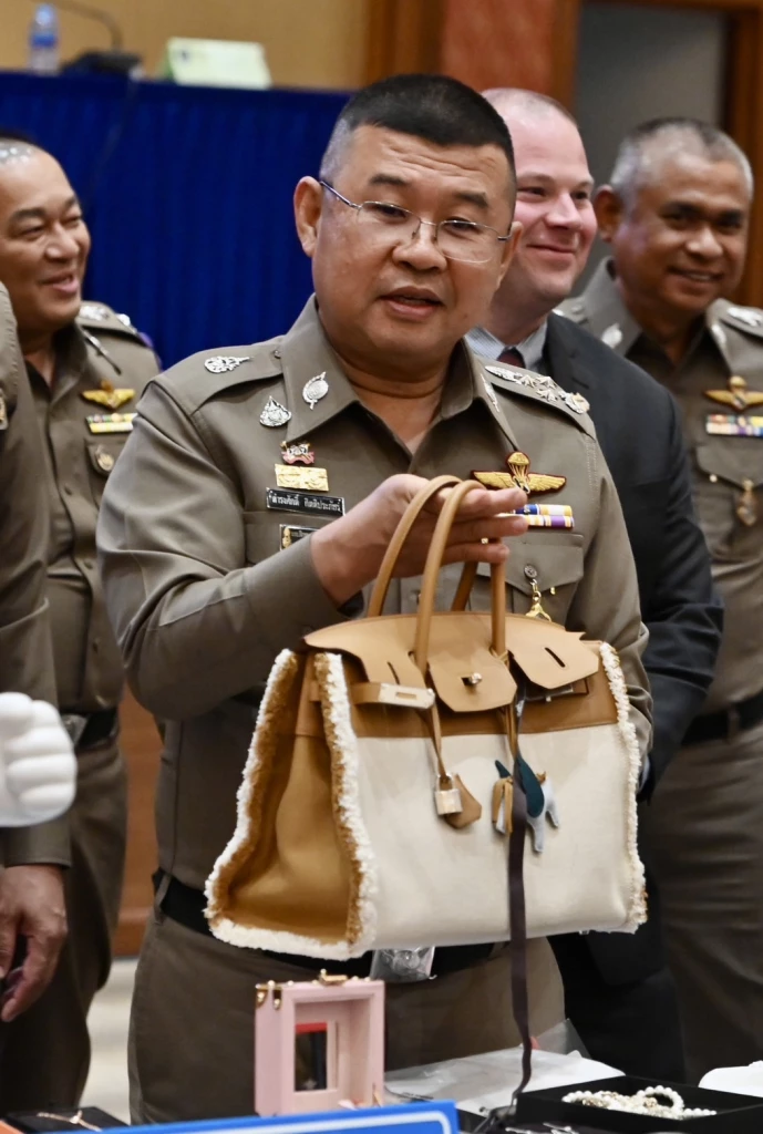 'เศรษฐา'  ซึ้งใจ 'ประยุทธ์' วางมือแต่งตั้ง 'ผบ.ตร.' - ครม.เศรษฐา 1 ใกล้คลอด