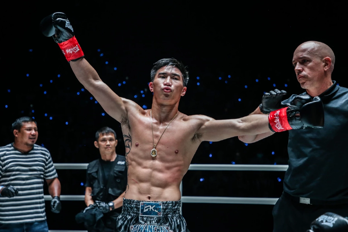 ตะวันฉาย - ซุปเปอร์เกิร์ล  - รุ่งราวี  คว้าชัย  'ONE Fight Night 13'