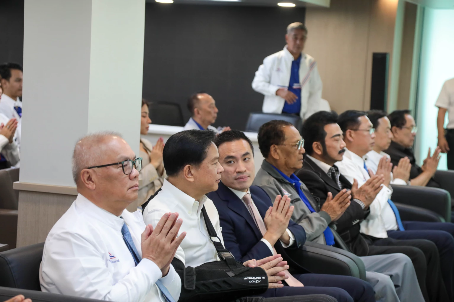 พิธีทำบุญครบรอบ 1 ปี ก่อตั้งพรรครวมไทยสร้างชาติ