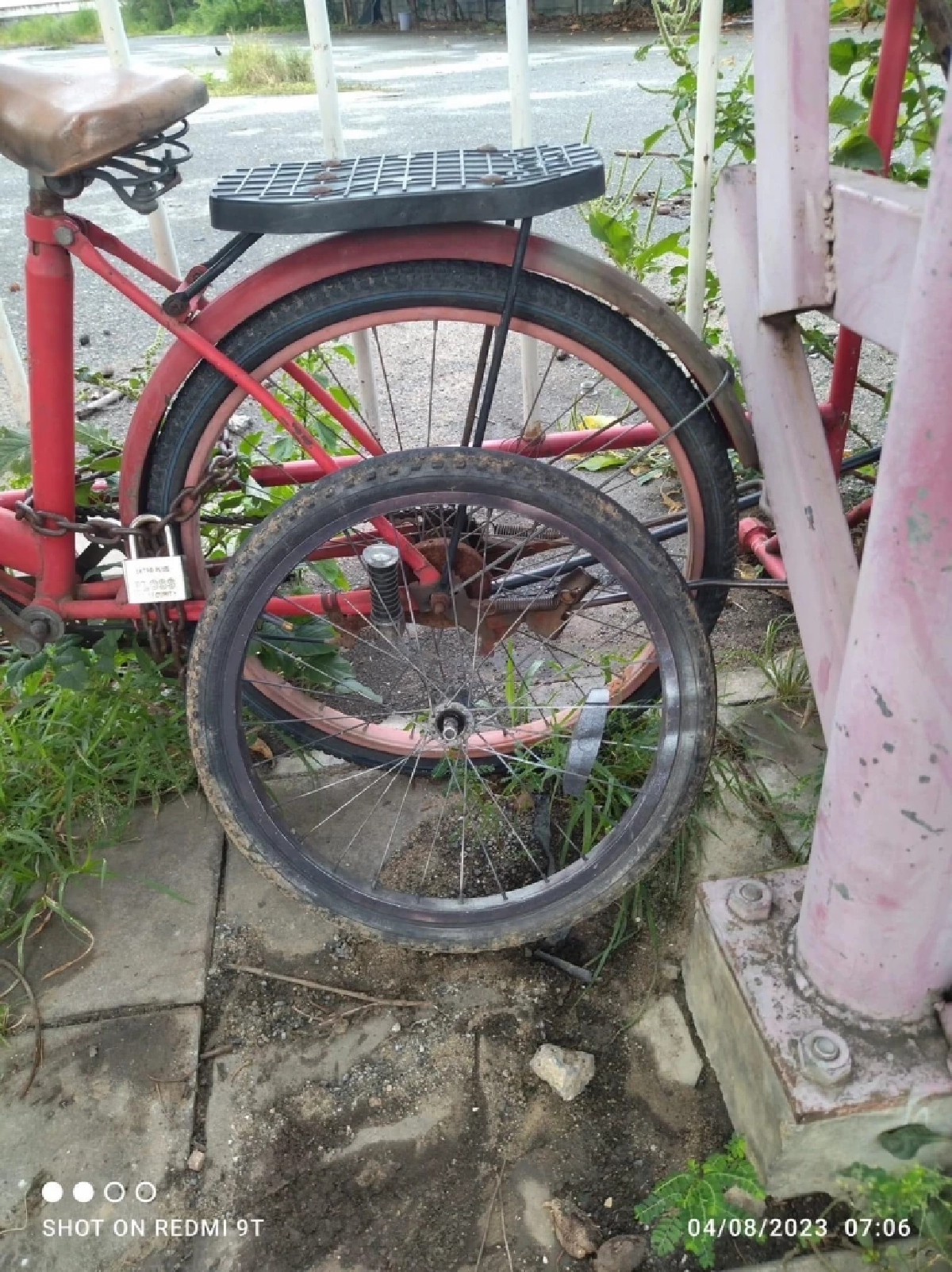 คนร้ายแอบเปลี่ยนล้อจักรยาน