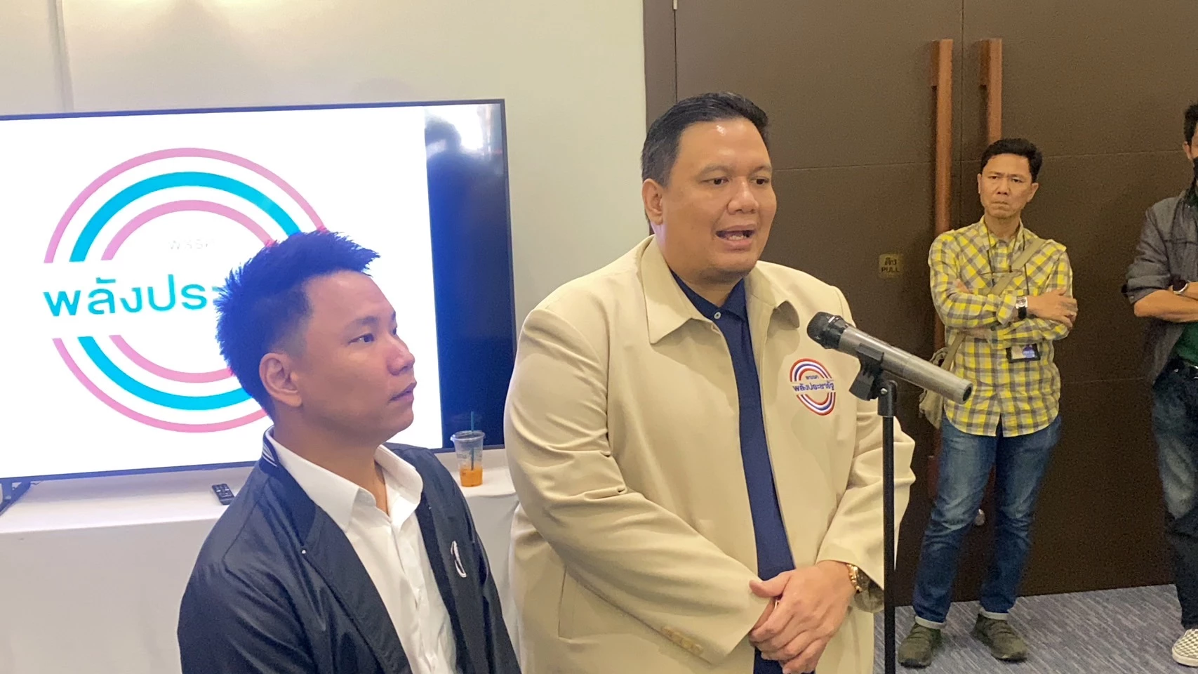 'ไผ่ ลิกค์' เชื่อมั่น นายกฯ จัดโผ 'ครม.เศรษฐา 1' จบลงด้วยดี