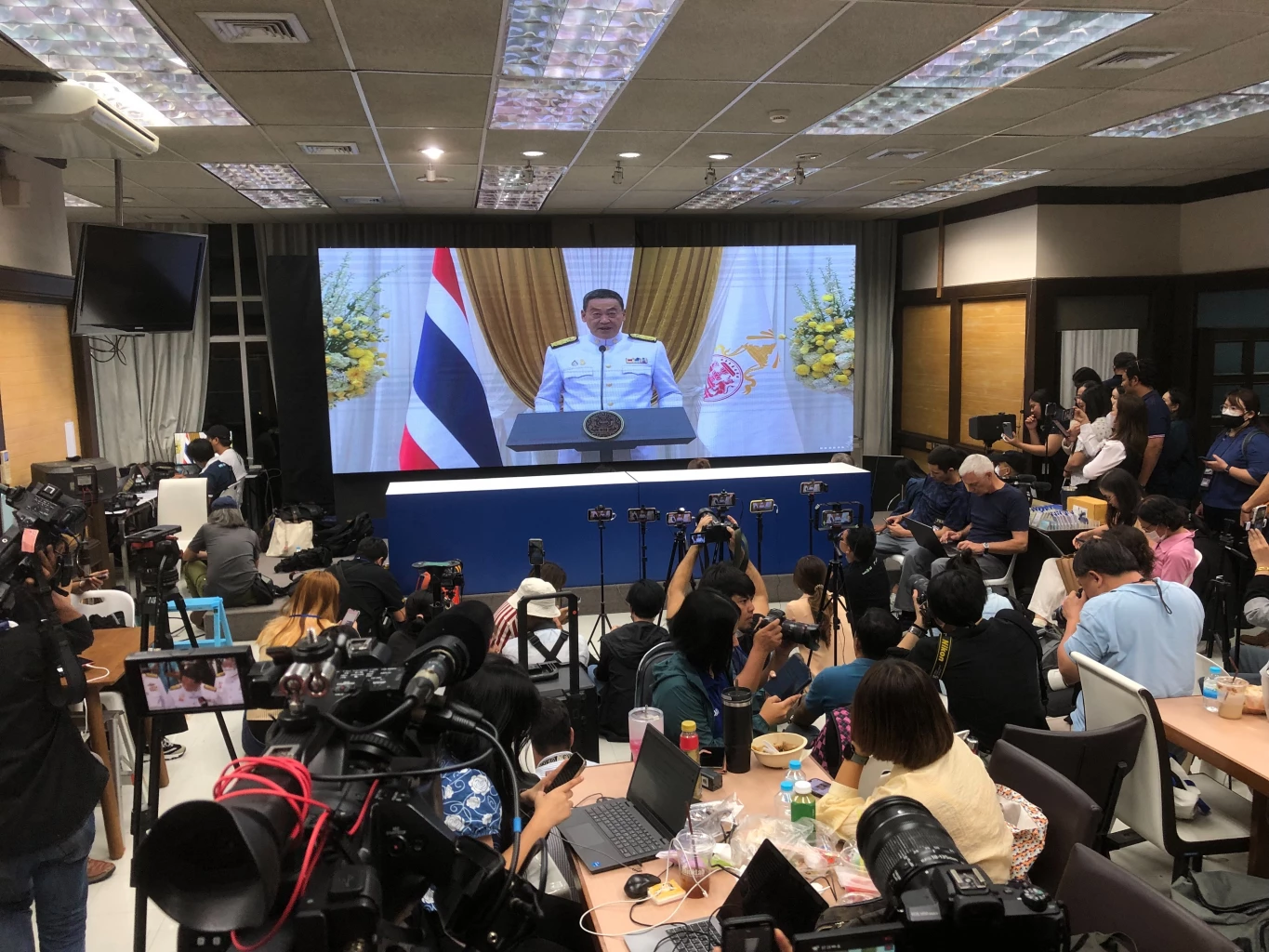 กลั่นจากใจ  'เศรษฐา ทวีสิน'  4 ปี ต่อจากนี้ จะเป็น 4 ปี แห่งการเปลี่ยนแปลง