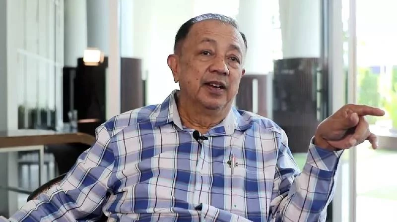 ดำรง พุฒตาล