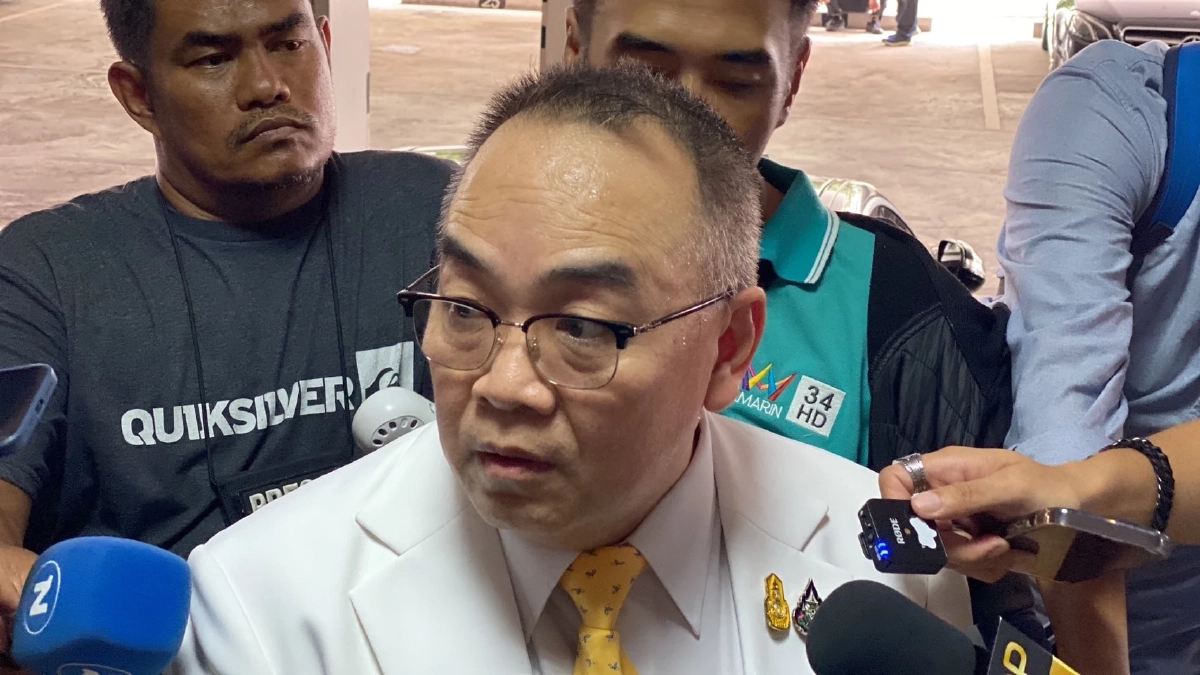 พล.ต.ท.โสภณรัชต์ สิงหจารุ นายแพทย์ใหญ่ โรงพยาบาลตำรวจ