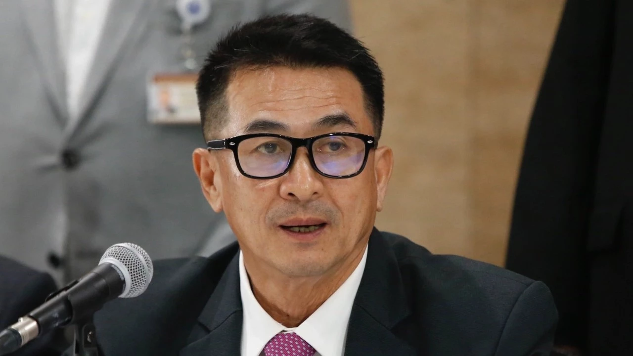 นพ.ชลน่าน ศรีแก้ว  นำ 11 พรรคร่วม ตั้งรัฐบาล พปชร. ร่วมด้วย แบ่งกระทรวงให้ 6 พรรคใหญ่