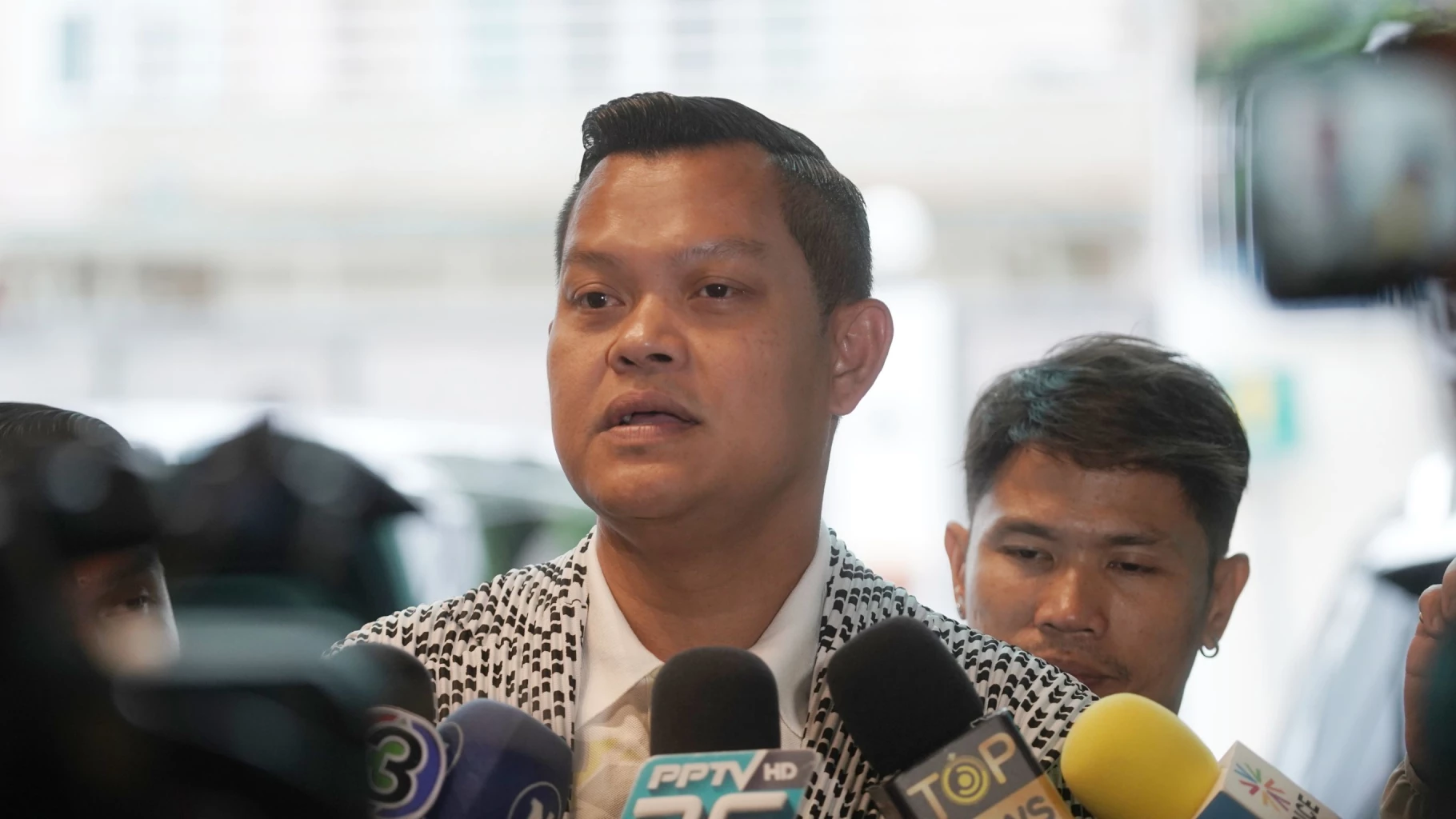 นายธนกร  วังบุญคงชนะ รองหัวหน้าพรรครวมไทยสร้างชาติ(รทสช.) 