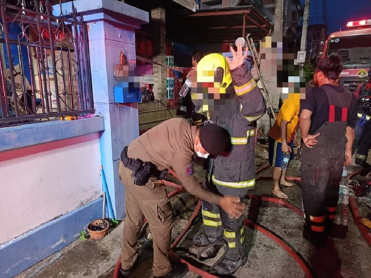 ตำรวจตรวจค้นนักดับเพลิง หลังเจ้าของบ้านแจ้งทรัพย์สินหาย 