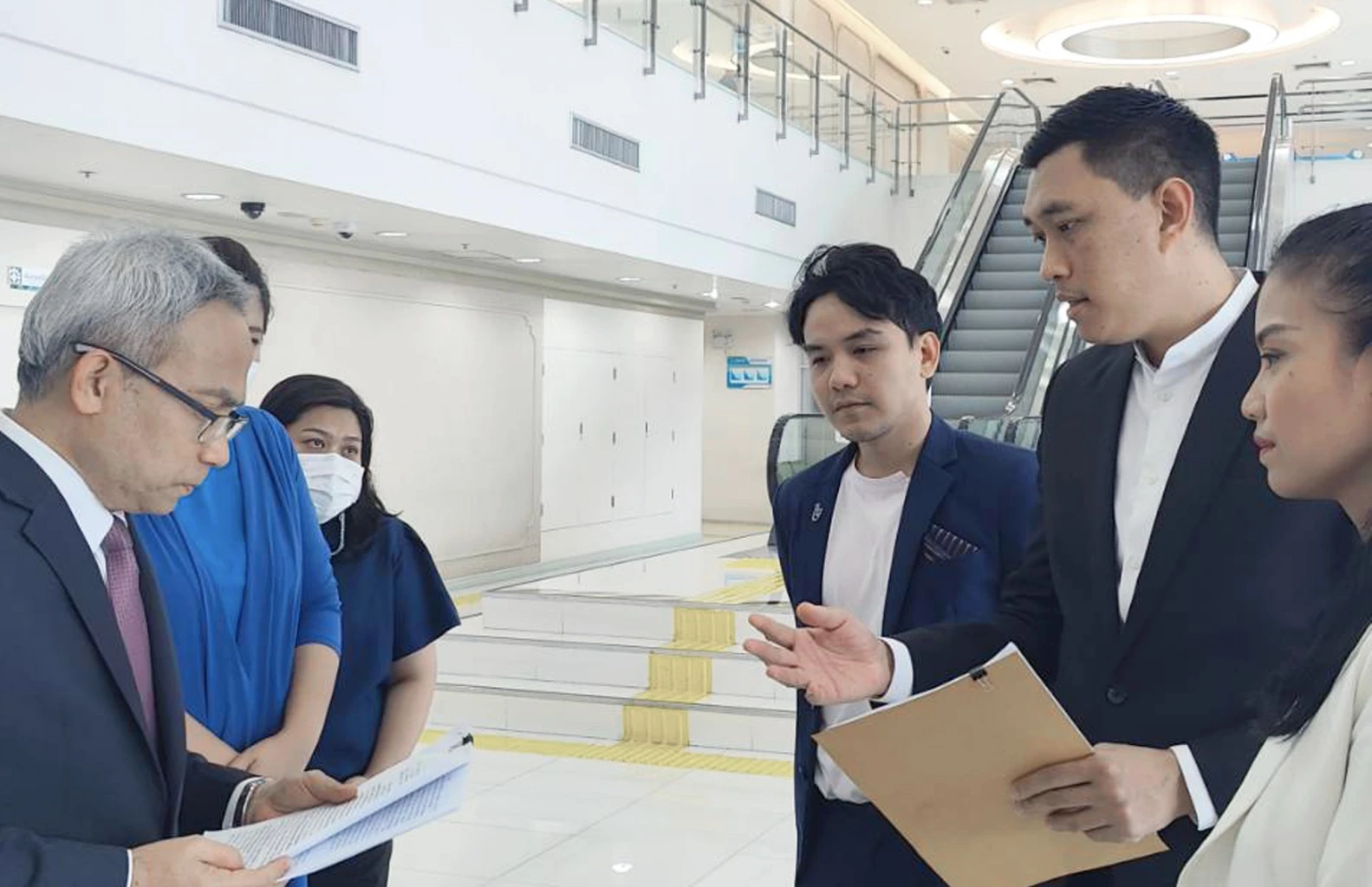 รทสช. ยื่นหนังสือต่อ พม.