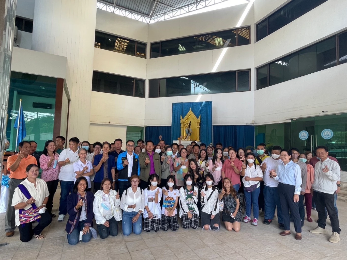 ปชป.ภาคเหนือ แห่ให้กำลังใจ นายชวน หลีกภัย และพรรคประชาธิปัตย์