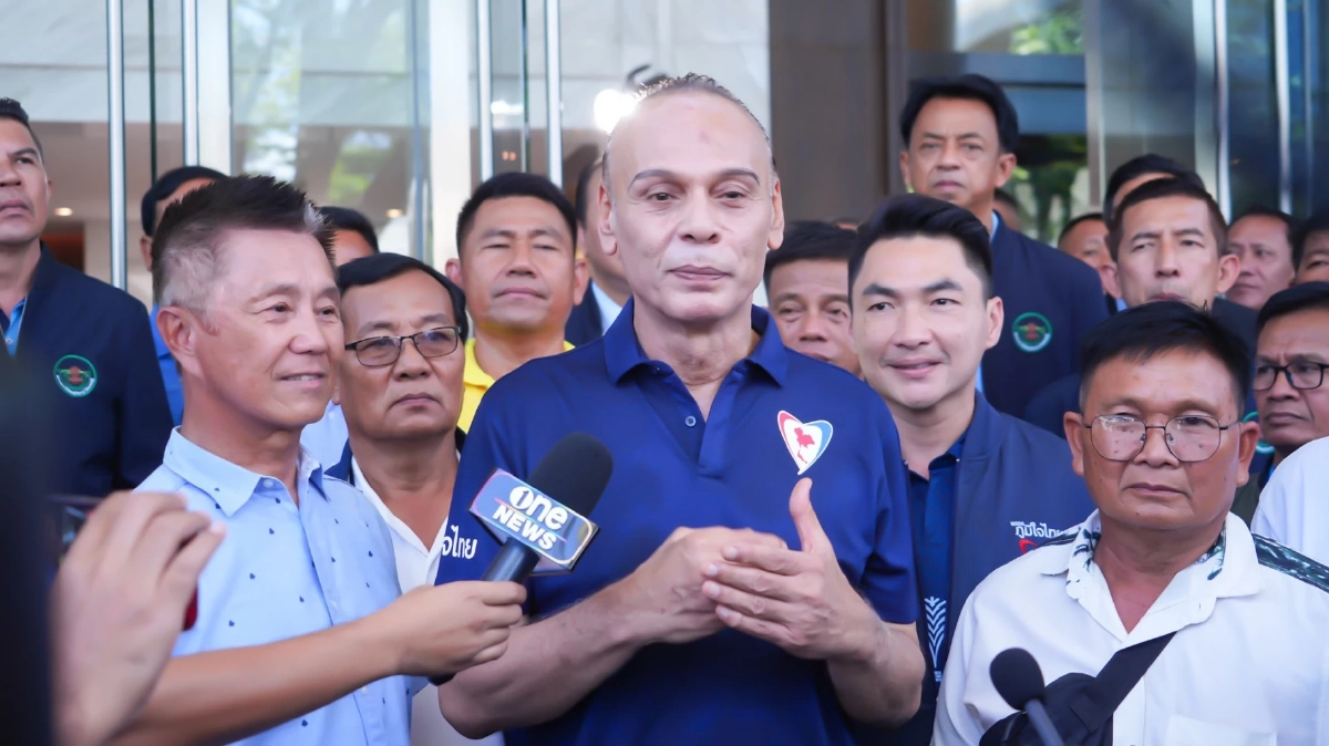 นายชาดา ไทยเศรษฐ์