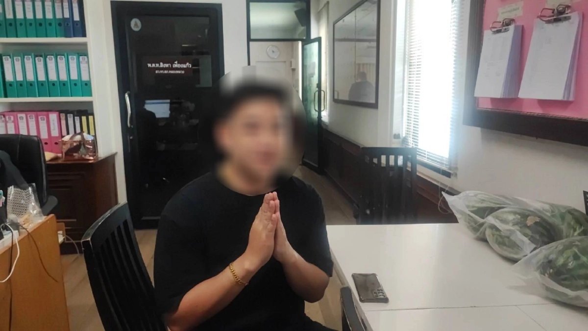 หนุ่มซิ่งซีวิค ยกมือไหว้ขอโทษ ไม่มีเจตนาขวางรถพยาบาล แต่ไม่ได้ยินเสียยงไซเรน