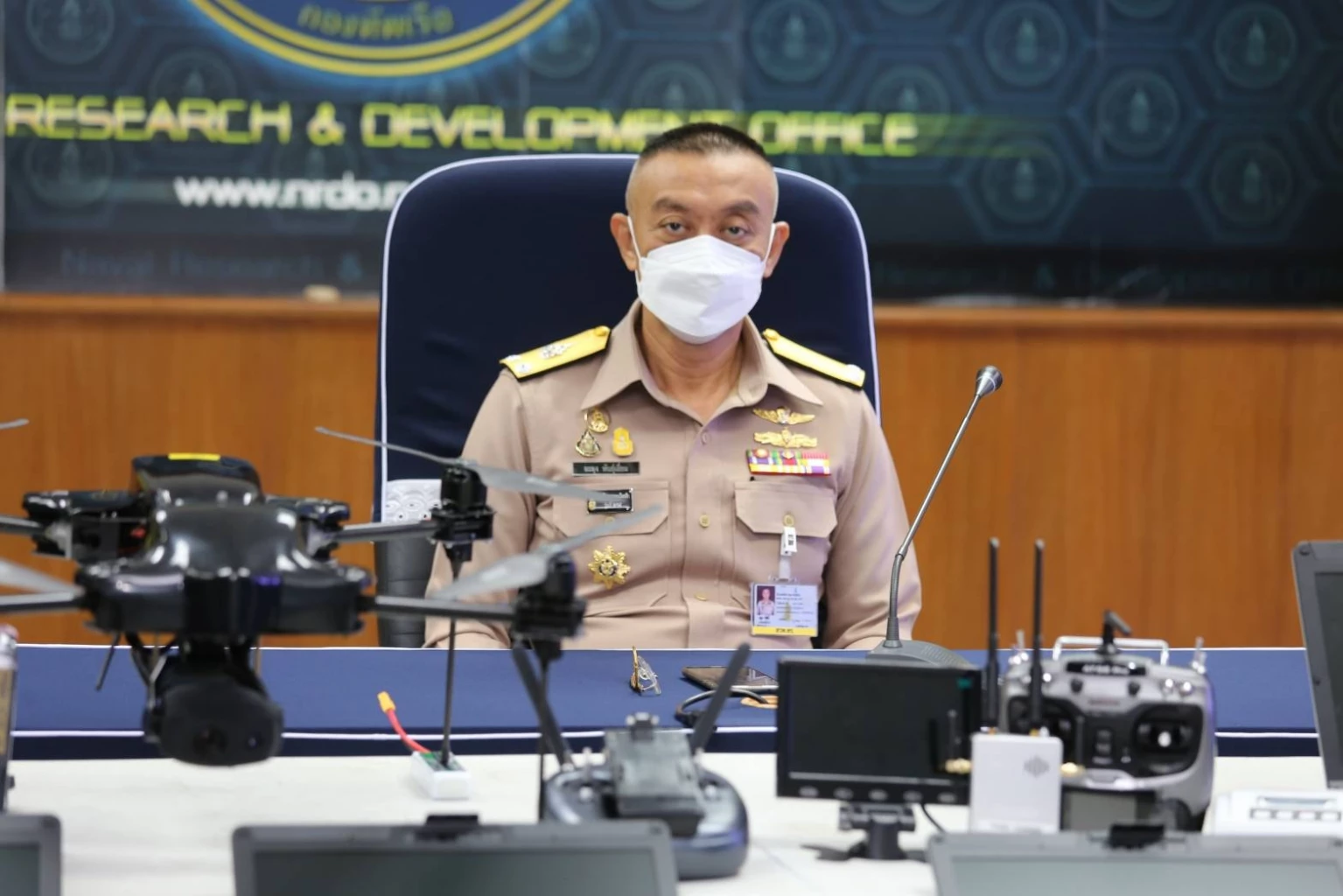 พล.ร.อ.อะดุง เอี่ยมพันธุ์ ผบ.ทร.