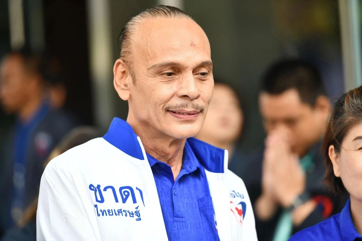 นายชาดา ไทยเศรษฐ์