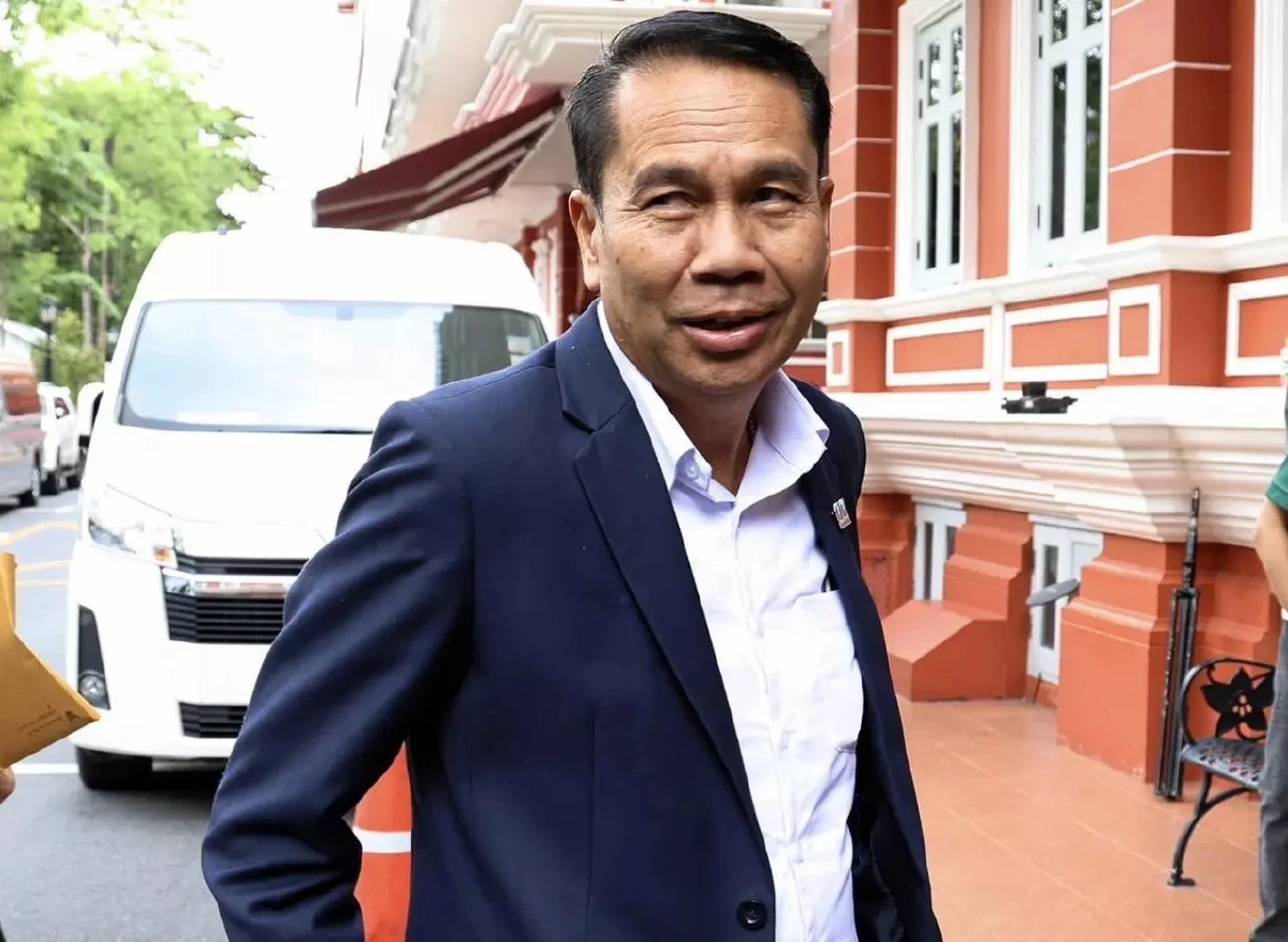 นายสุทิน คลังแสง รมว.กลาโหม 