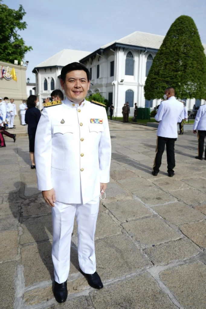 รู้จัก 'จักรพงษ์ แสงมณี' รมช.ต่างประเทศ ครม.เศรษฐา 1 บอกเลยโปรไพล์ไม่ธรรมดา