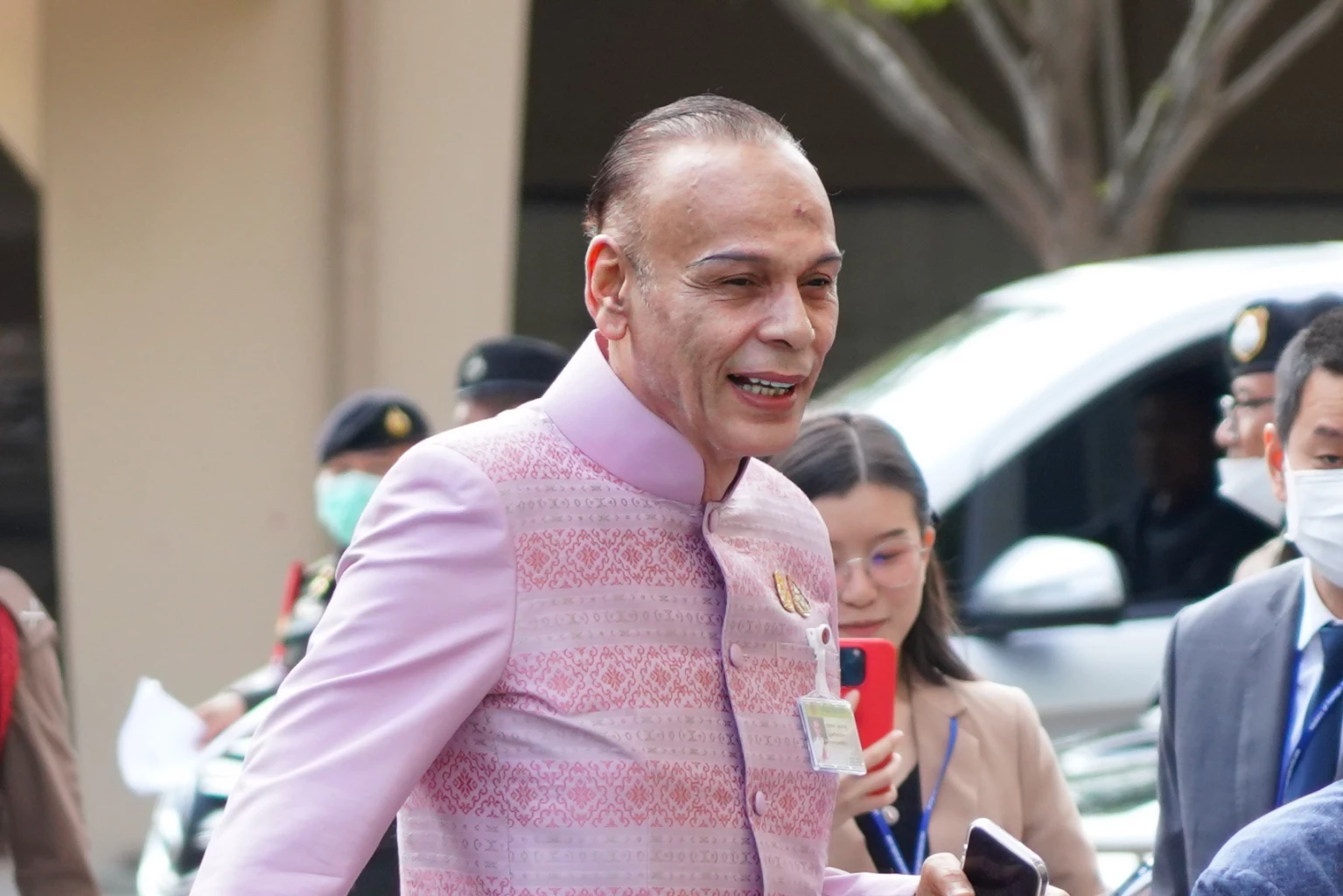 ชาดา ไทยเศรษฐ์ รมช.มหาดไทย 