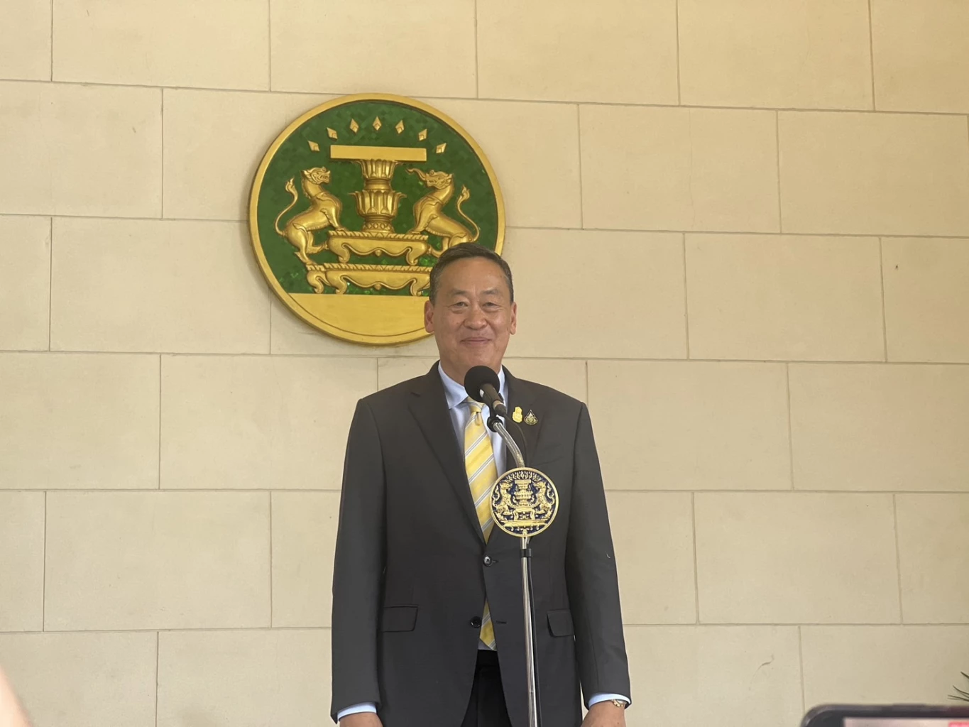 เศรษฐา ทวีสิน นายกรัฐมนตรี